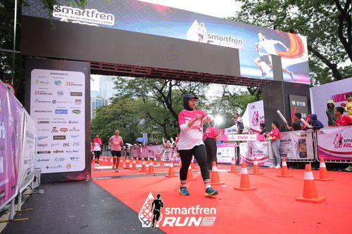 Race photo from Smartfren Run 2024