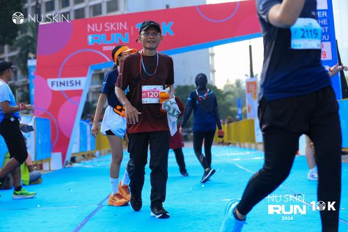Race photo from Nu Skin Run 10K