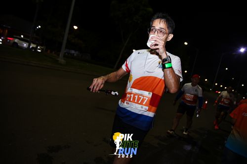 Race photo from PIK NITE RUN 2025