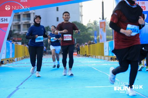 Race photo from Nu Skin Run 10K