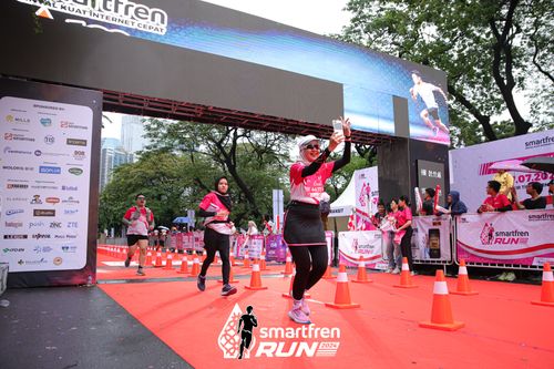 Race photo from Smartfren Run 2024