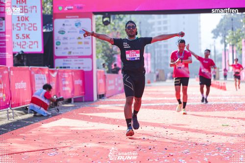 Race photo from Smartfren Run 2025 