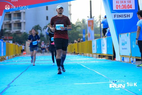Race photo from Nu Skin Run 10K