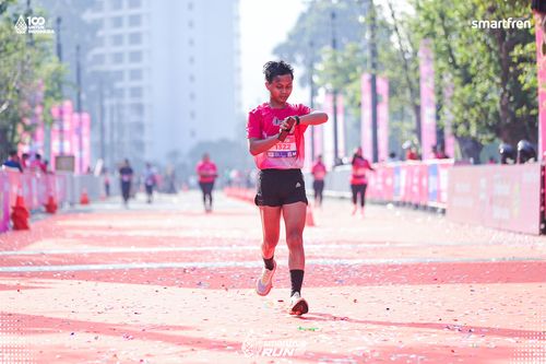 Race photo from Smartfren Run 2025 