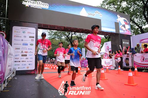 Race photo from Smartfren Run 2024