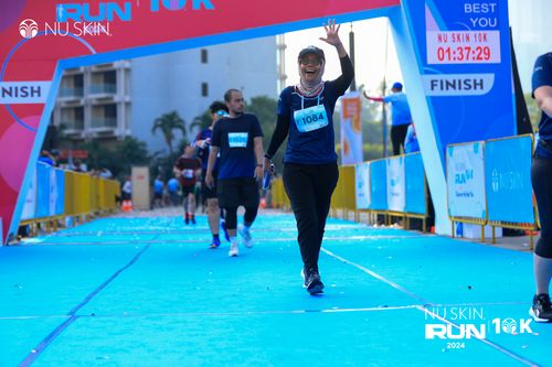 Race photo from Nu Skin Run 10K