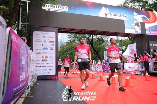 Race photo from Smartfren Run 2024