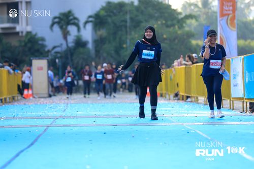Race photo from Nu Skin Run 10K