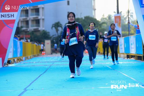 Race photo from Nu Skin Run 10K