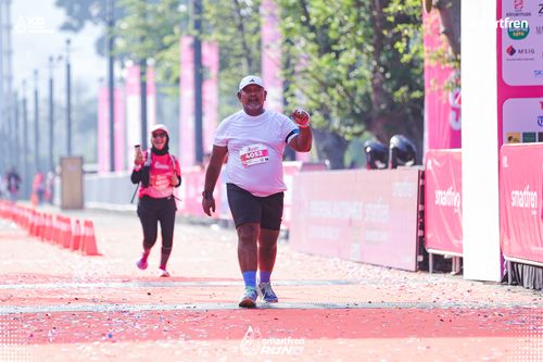 Race photo from Smartfren Run 2025 