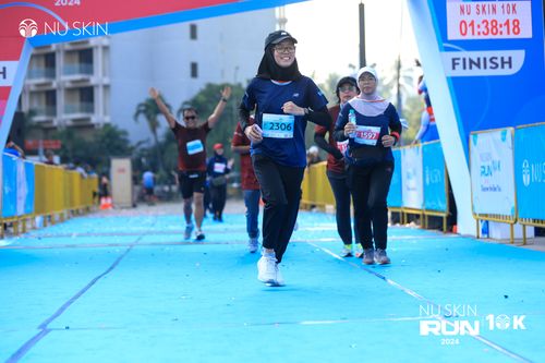 Race photo from Nu Skin Run 10K
