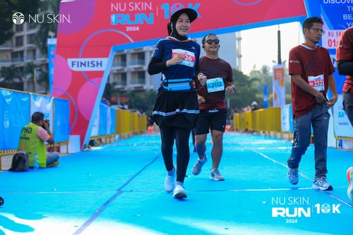Race photo from Nu Skin Run 10K
