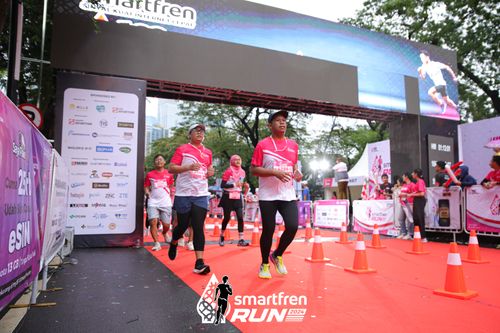 Race photo from Smartfren Run 2024