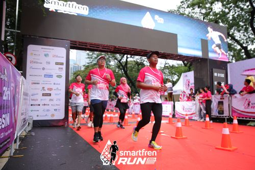 Race photo from Smartfren Run 2024