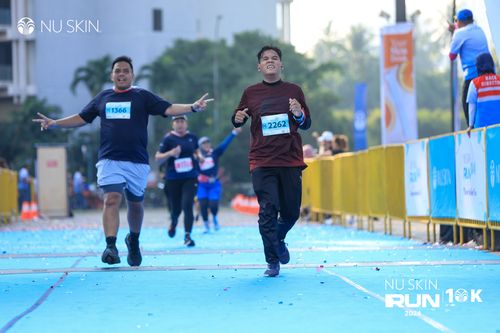 Race photo from Nu Skin Run 10K