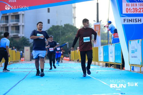 Race photo from Nu Skin Run 10K