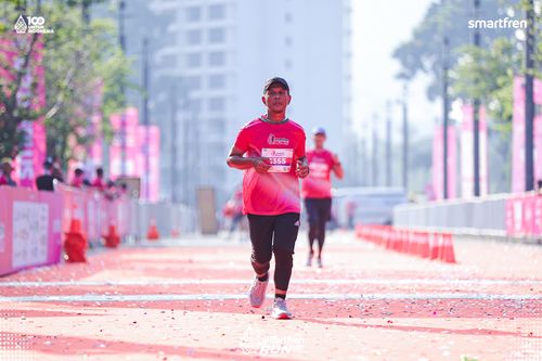 Race photo from Smartfren Run 2025 