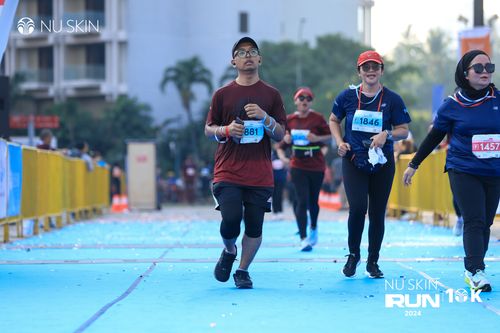 Race photo from Nu Skin Run 10K