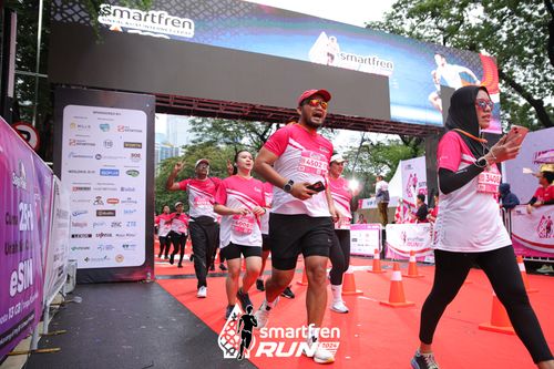 Race photo from Smartfren Run 2024