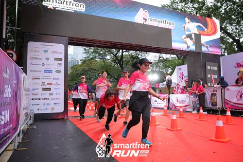 Race photo from Smartfren Run 2024