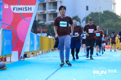 Race photo from Nu Skin Run 10K