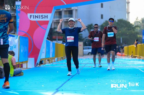 Race photo from Nu Skin Run 10K