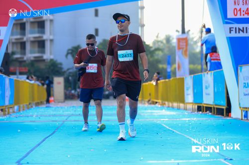 Race photo from Nu Skin Run 10K
