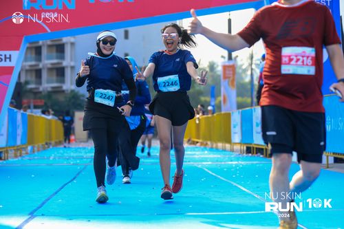 Race photo from Nu Skin Run 10K