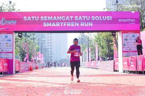 Race photo from Smartfren Run 2025 