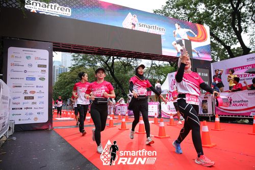 Race photo from Smartfren Run 2024