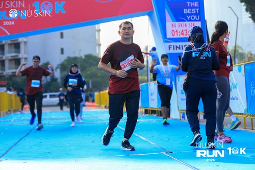 Race photo from Nu Skin Run 10K