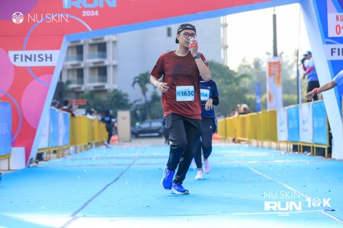 Race photo from Nu Skin Run 10K