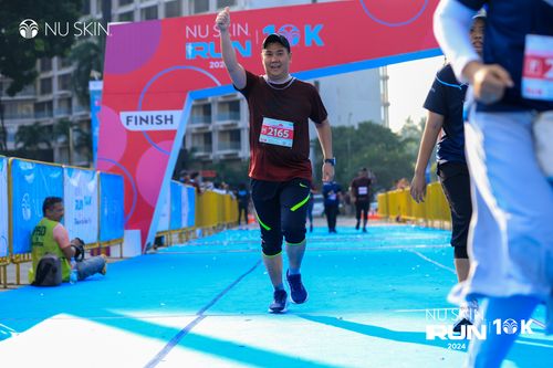 Race photo from Nu Skin Run 10K