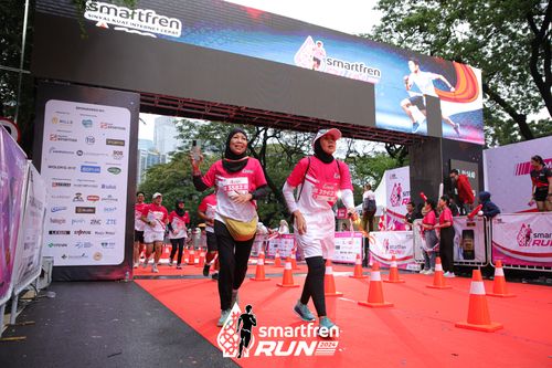 Race photo from Smartfren Run 2024