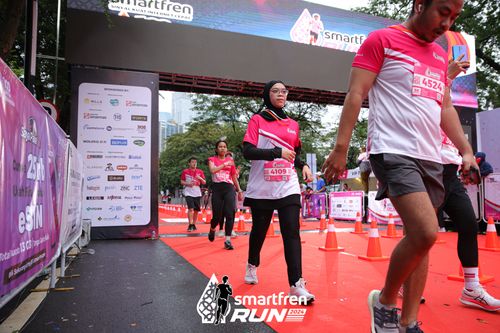 Race photo from Smartfren Run 2024