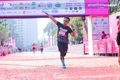 Race photo from Smartfren Run 2025 