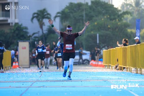 Race photo from Nu Skin Run 10K