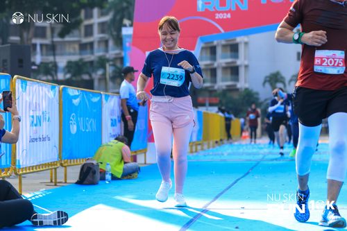 Race photo from Nu Skin Run 10K