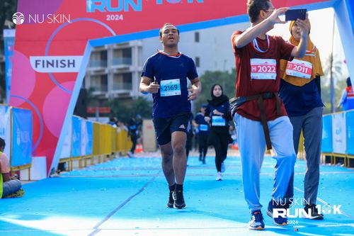 Race photo from Nu Skin Run 10K