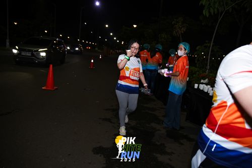 Race photo from PIK NITE RUN 2025