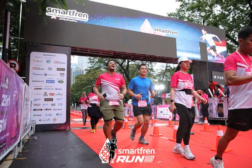 Race photo from Smartfren Run 2024