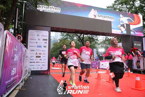 Race photo from Smartfren Run 2024