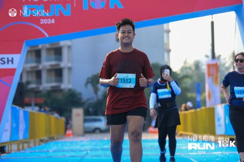 Race photo from Nu Skin Run 10K