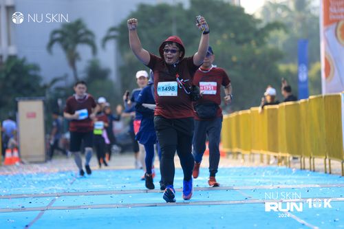 Race photo from Nu Skin Run 10K