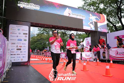 Race photo from Smartfren Run 2024