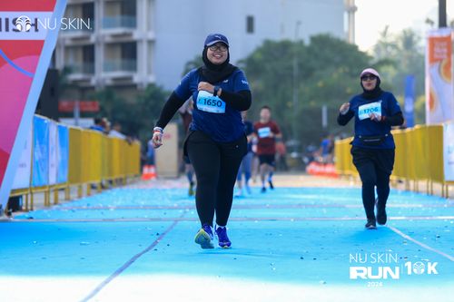 Race photo from Nu Skin Run 10K