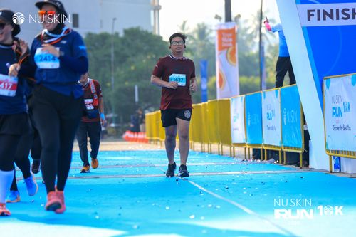 Race photo from Nu Skin Run 10K