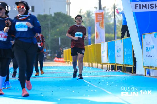 Race photo from Nu Skin Run 10K