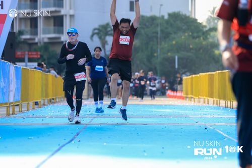 Race photo from Nu Skin Run 10K