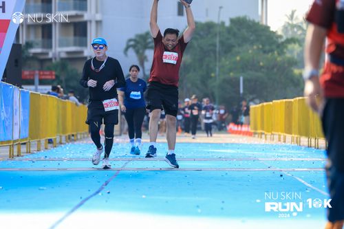 Race photo from Nu Skin Run 10K